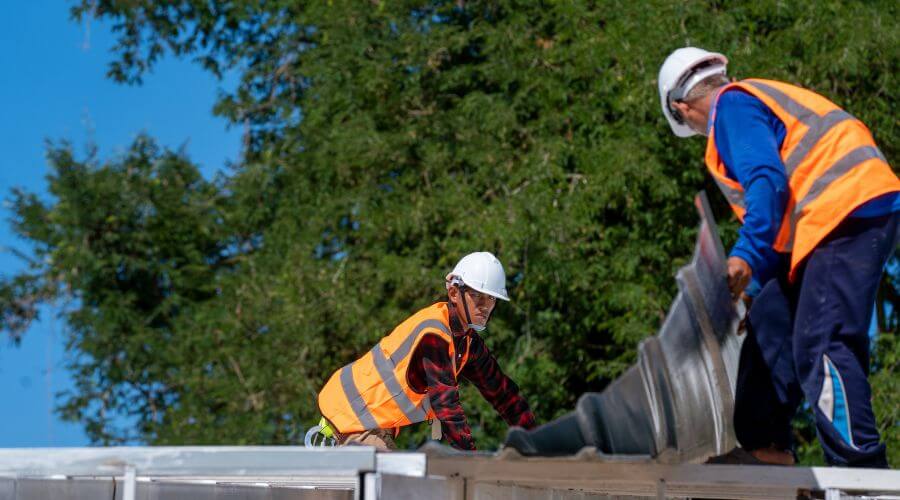 Professional gutter cleaning in Palermo, CA